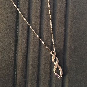 Sterling silver necklace with diamonds